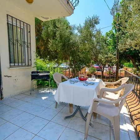 Διαμέρισμα Lovely With 3 Bedrooms, 1006